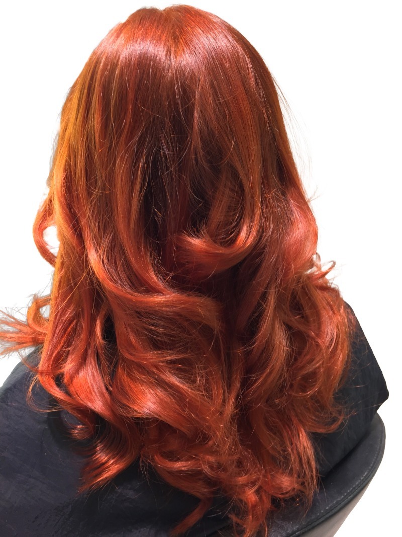 Vaskpunane juuksevärv Radico juuksevärviga