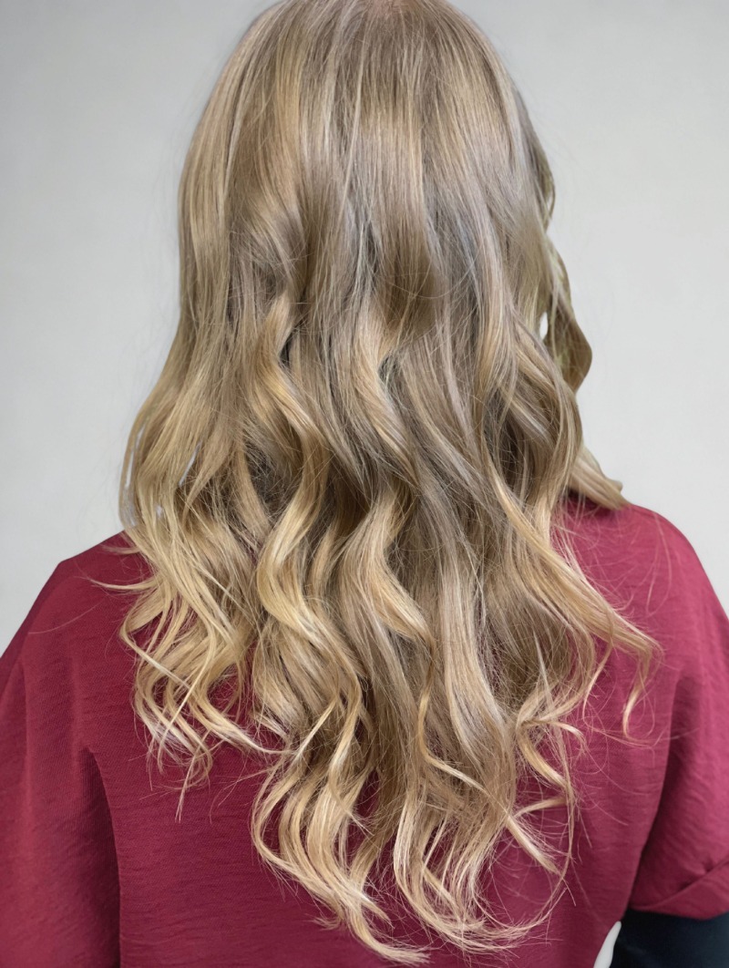 Beez blond Radico loodusliku juuksevärviga